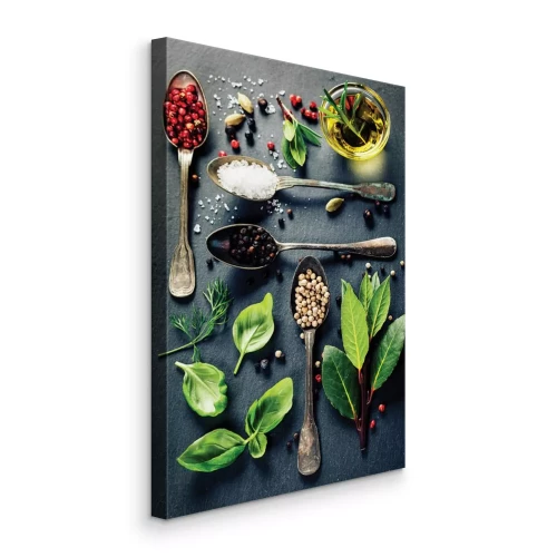 Bild Eine Komposition aus Gewürzen mit Olivenöl und Blättern