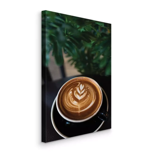 Bild Künstlerische Dekoration von Kaffee mit Milch in einer Tasse