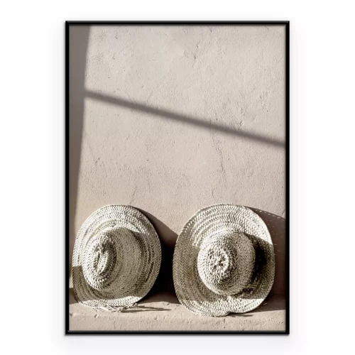 Poster Eine Szene mit Strandhüten in Beigetönen