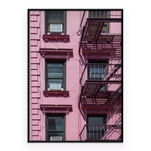 Poster Die Fassade des rosafarbenen Gebäudes der Stadt