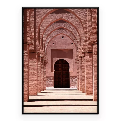 Poster Symmetrischer Flur mit Bögen in warmen Farbtönen