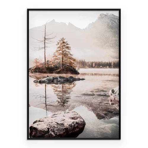 Poster Sonniger Morgen in den Bergen mit Nebel malerische Landschaft