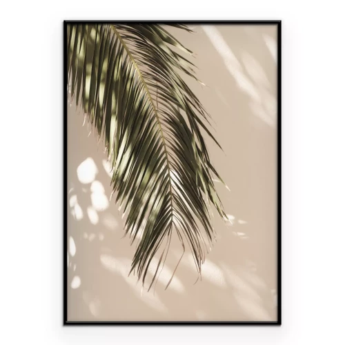 Poster Grünes Palmblatt auf beigem Hintergrund im Boho-Stil
