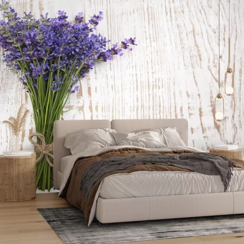 Sticker Lavendel auf weiß lackiertem Holz