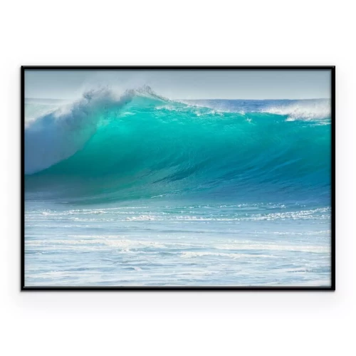 Poster Eine Meereswelle enthüllt die türkisfarbenen Tiefen des Wassers