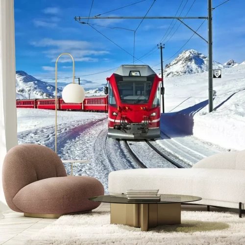 Fototapete Roter Zug in einer Winterlandschaft