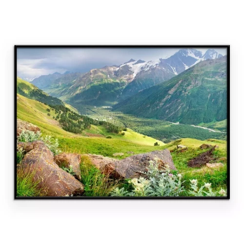 Poster Ein von Berggipfeln umgebenes Tal