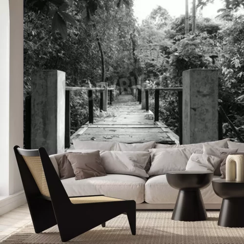 Fototapete Schwarz-weiße Brücke im Dschungel