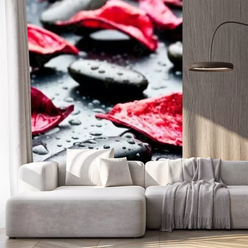 Sticker Schwarzen Stein mit Wassertropfen und roten Blütenblätter