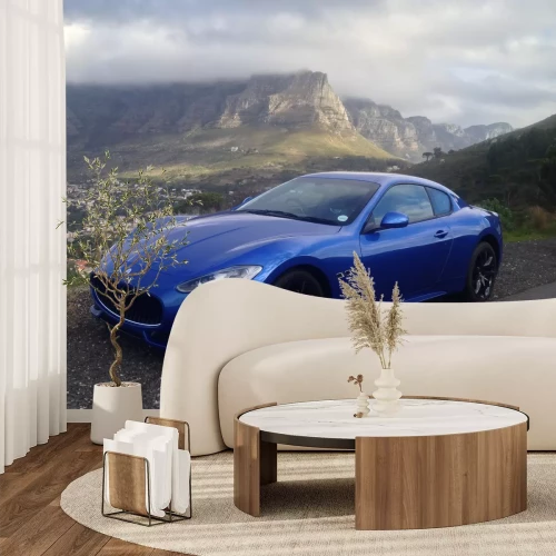 Fototapete Luxus-Maserati-Sportwagen auf einer Bergstraße