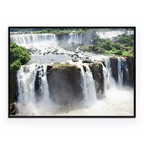 Poster Ein weites Panorama monumentaler Wasserfälle