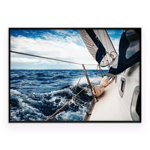 Poster Die weißen Segel der Yachten auf dem Hintergrund von Himmel und Meer in den Wolken