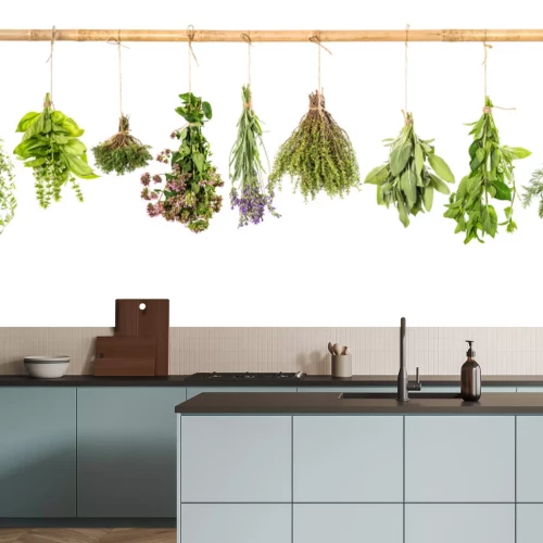 Fototapete Grüne Kräutersträuße hängen an einem Zweig