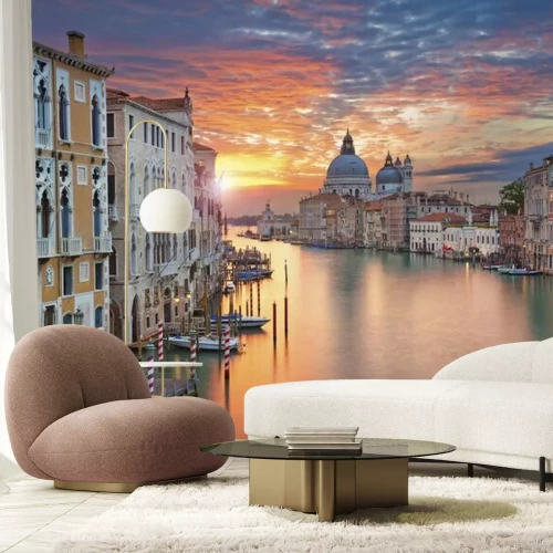 Sticker Venedig. Bild des Canal Grande in Venedig, mit Santa Maria della Salute Basilika im Hintergrund.