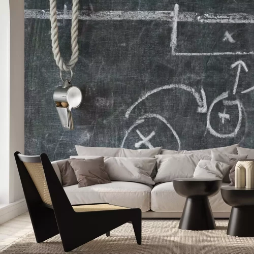 Fototapete Eine Trillerpfeife und ein taktisches Diagramm eines Spiels auf einer Schultafel