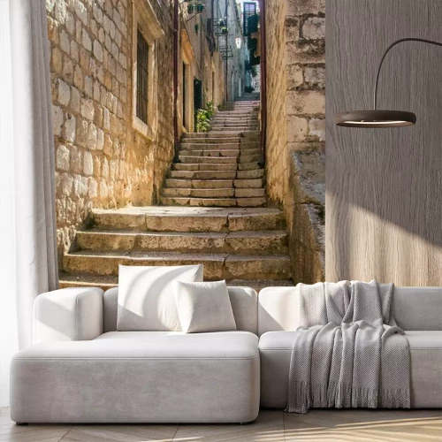 Fototapete Schmale Steinstraße mit Treppe in Kroatien