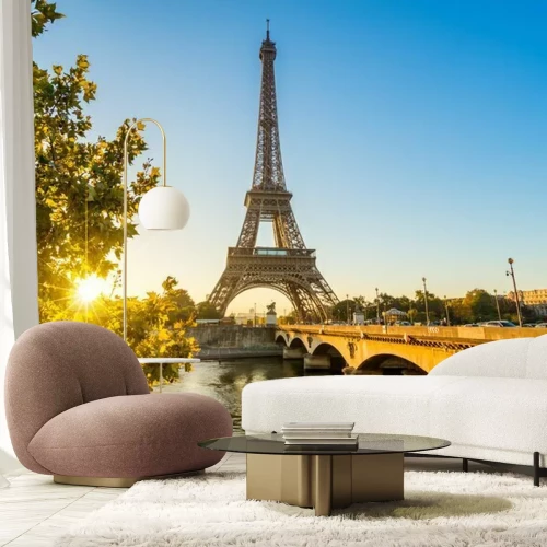 Sticker Der Eiffelturm vor klarem Himmel bei Sonnenaufgang