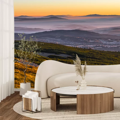 Fototapete Berge Sonnenuntergang und Stadt