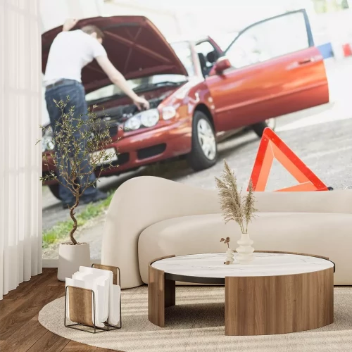 Sticker Warndreieck mit Autopanne im Hintergrund