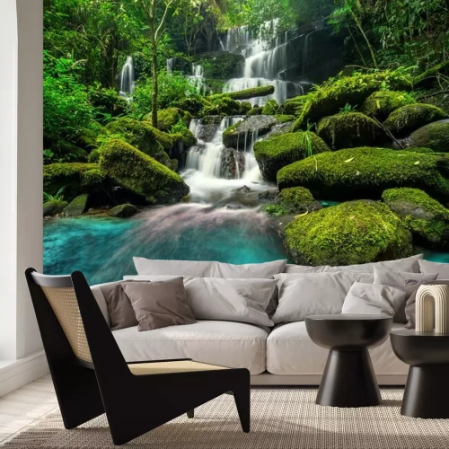 Fototapete Schönen Wasserfall im grünen Wald im Dschungel