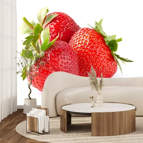 Sticker Drei prächtige Erdbeeren auf weißem Hintergrund