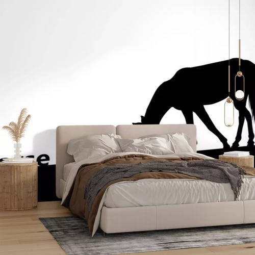 Sticker Pferde schwarze Silhouette eines Pferdes mit gesenktem Kopf