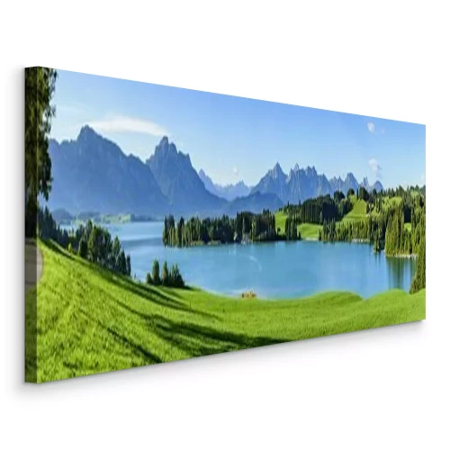 Bild Malerische Landschaft mit den Alpen im Hintergrund