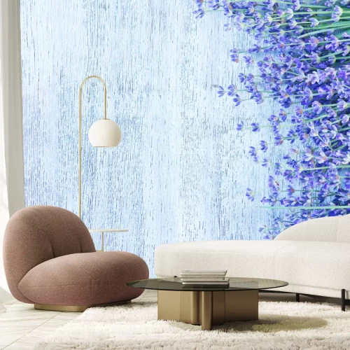 Fototapete Lavendel auf dem Holztisch