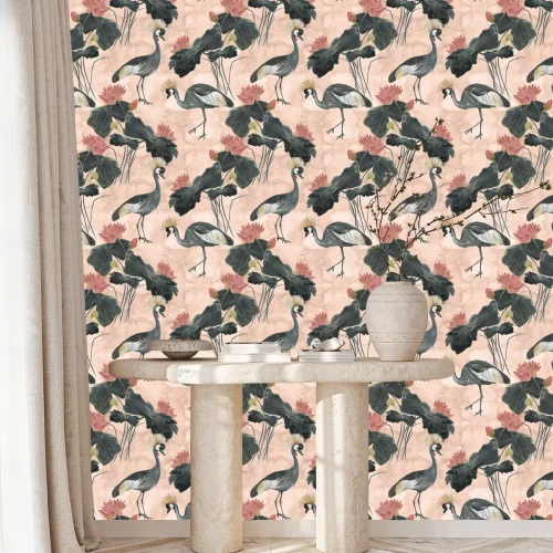 Tapete Schwarze Kranichvögel und -blumen auf einem rosa Hintergrund