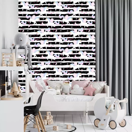 Tapete Grafiken mit Einhörnern auf gestreiftem Hintergrund