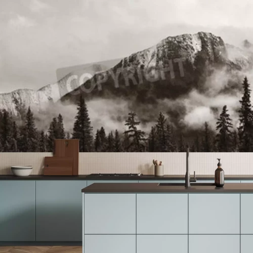 Fototapete Bergspitze zwischen den bäumen