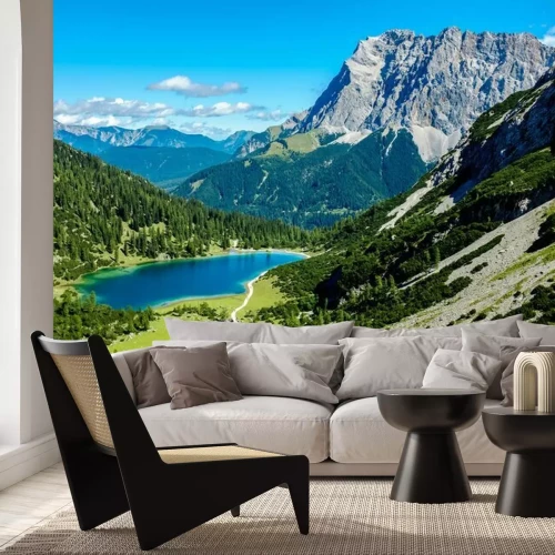 Fototapete Grüne Natur und Berge im Hintergrund