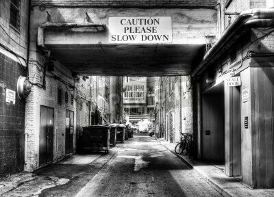 Fototapete Alter schwarz-weißer Tunnel