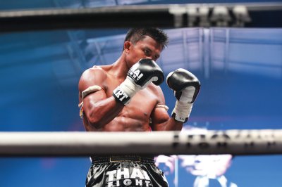 Fototapete Mann während eines Boxkampfs