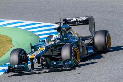 Fototapete Dunkelblauer Bolid Rennen Formel 1