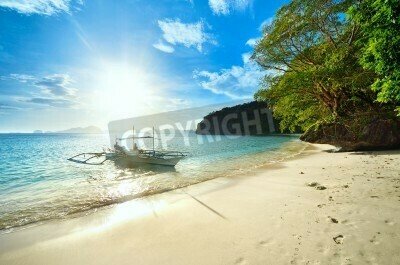 Fototapete Strand und Boot auf See