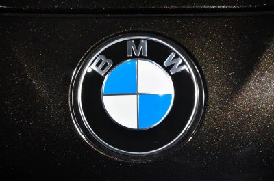 Fototapete Nahaufnahme des Logos BMW