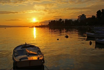 Fototapete Sonnenuntergang und Boot